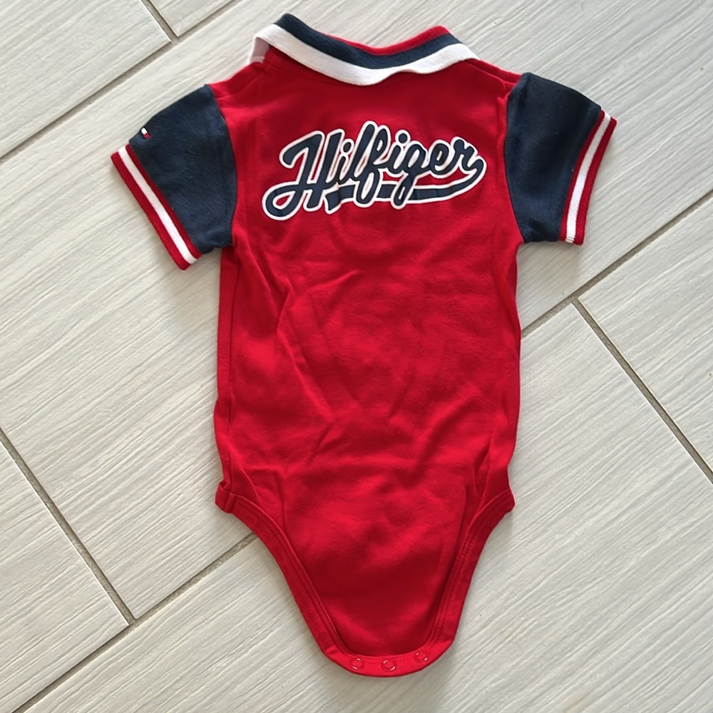 8 pieces baby clothes 12 Months - Picture 3 of 10